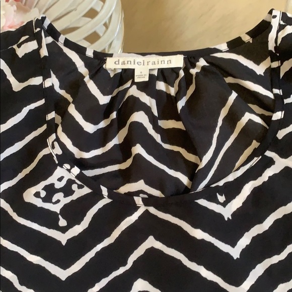 Danielrainn women’s blouse size S - Picture 3 of 3